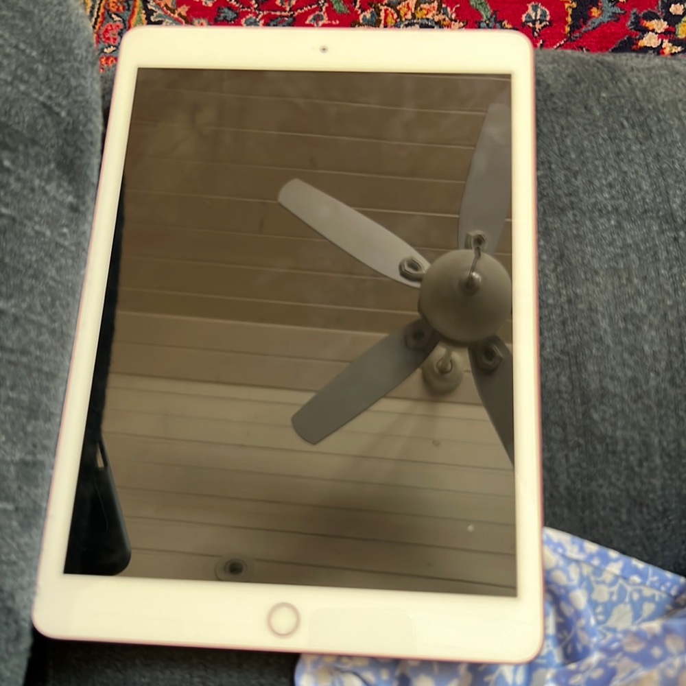 ipad 8th generation & apple pencil